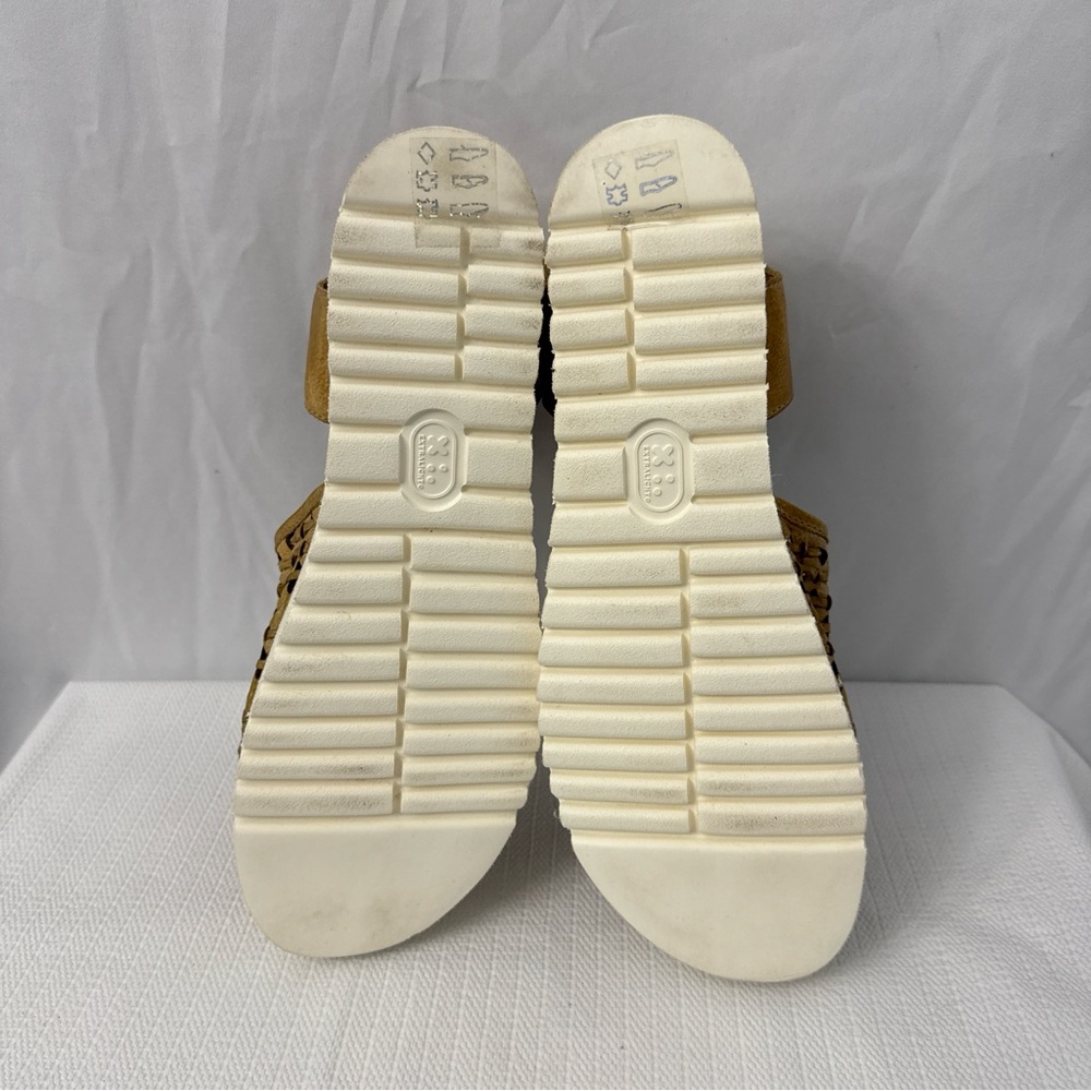 BED|STU Tan Woven Ankle-Strap Platform Sandals - Picture 9 of 9